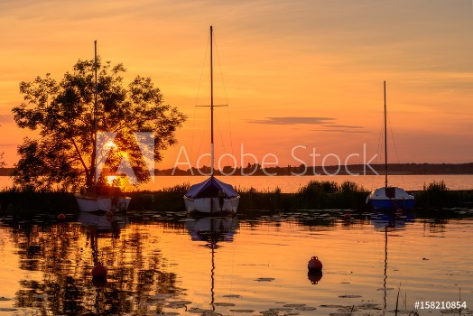Bild på Sunset over Zegrze lake